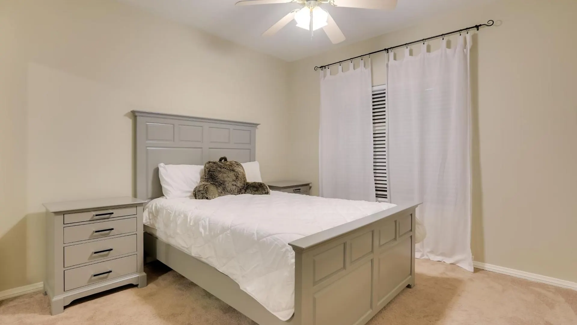 6 Mi To Vegas Strip City-View Gem With Pool Access Λας Βέγκας