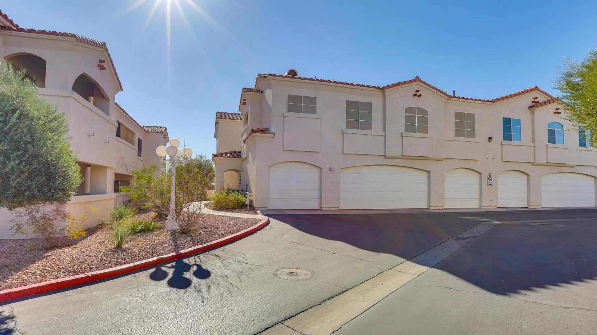 6 Mi To Vegas Strip City-View Gem With Pool Access Las Vegas Estados Unidos