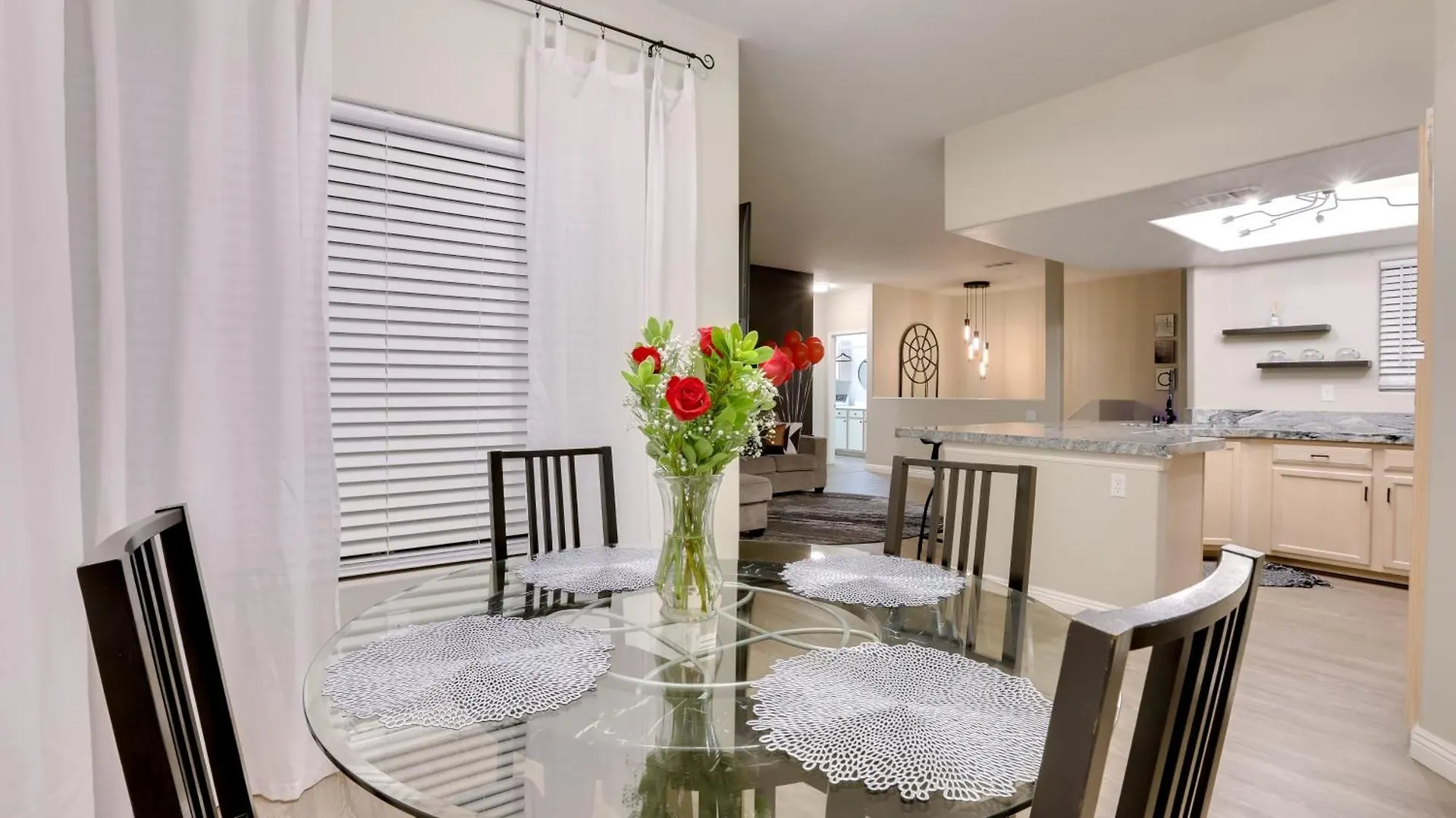 Apartamento 6 Mi To Vegas Strip City-View Gem With Pool Access Las Vegas Estados Unidos